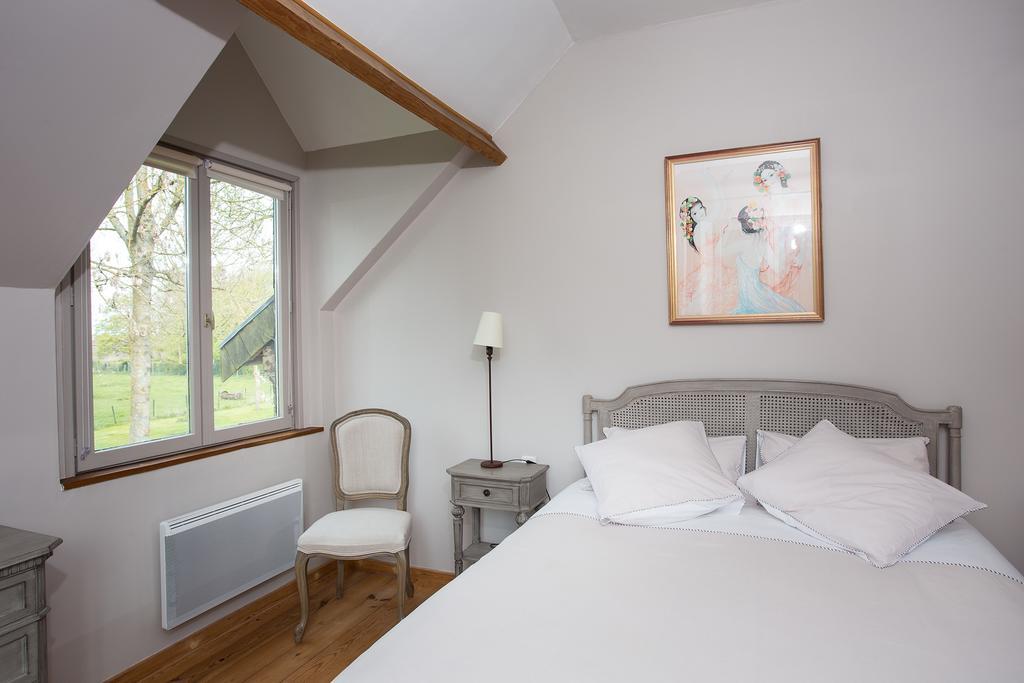 Chambres D'Hotes La Chance Au Roy Aigneville エクステリア 写真