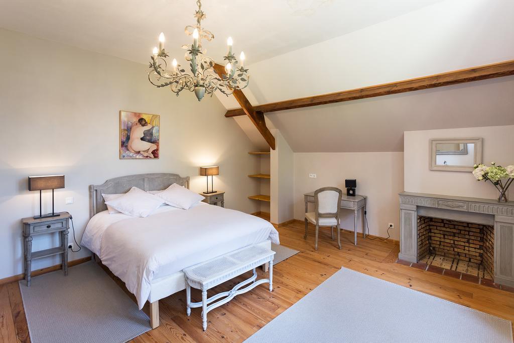 Chambres D'Hotes La Chance Au Roy Aigneville エクステリア 写真